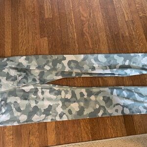 Athleta girl camo leggings girls size 14/xL